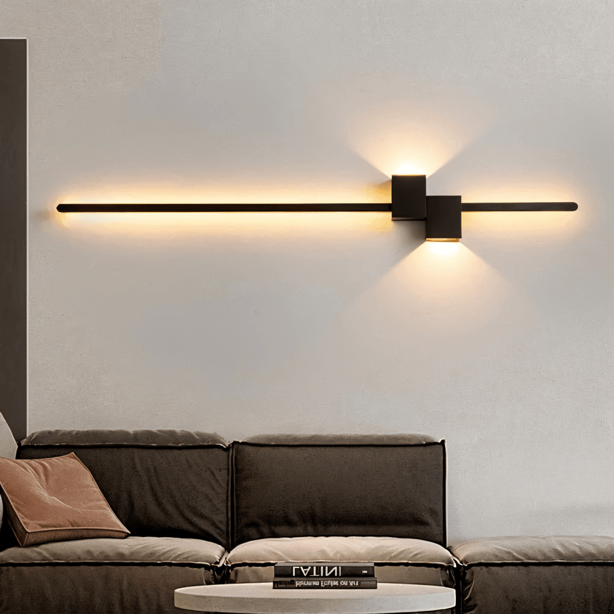 Applique da parete LED in metallo con luce indiretta